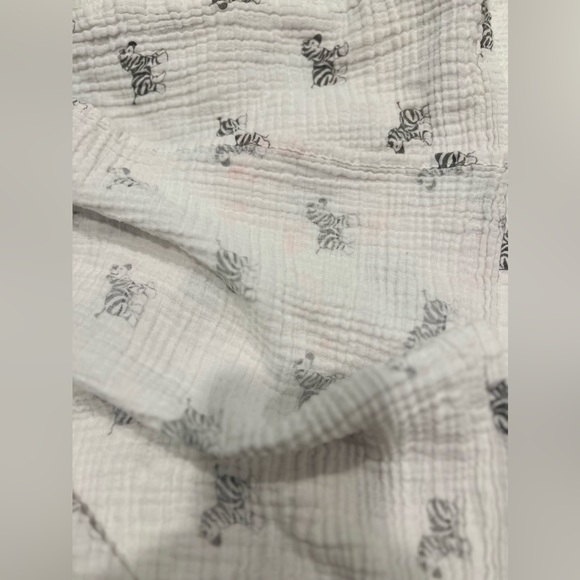 Muslin Swaddle Blankets - Picture 2 of 6